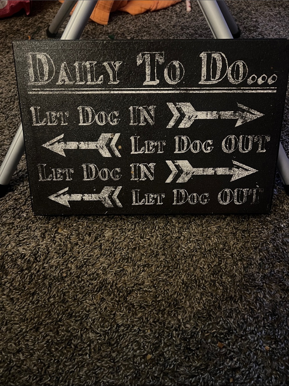 Black Rustic "Daily To Do" Dog Sign - Let Dog In/Out